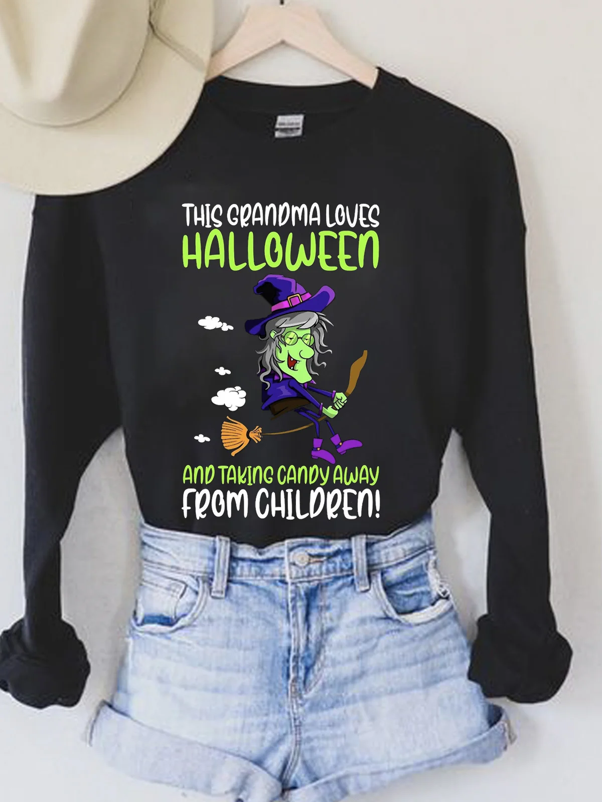 This Grandma Loves Halloween  witch Halloween T-Shirt